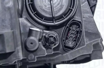 MAGNETI MARELLI 711307024352 -  Основная фара